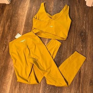 NWT Iwa Company set- SM and M